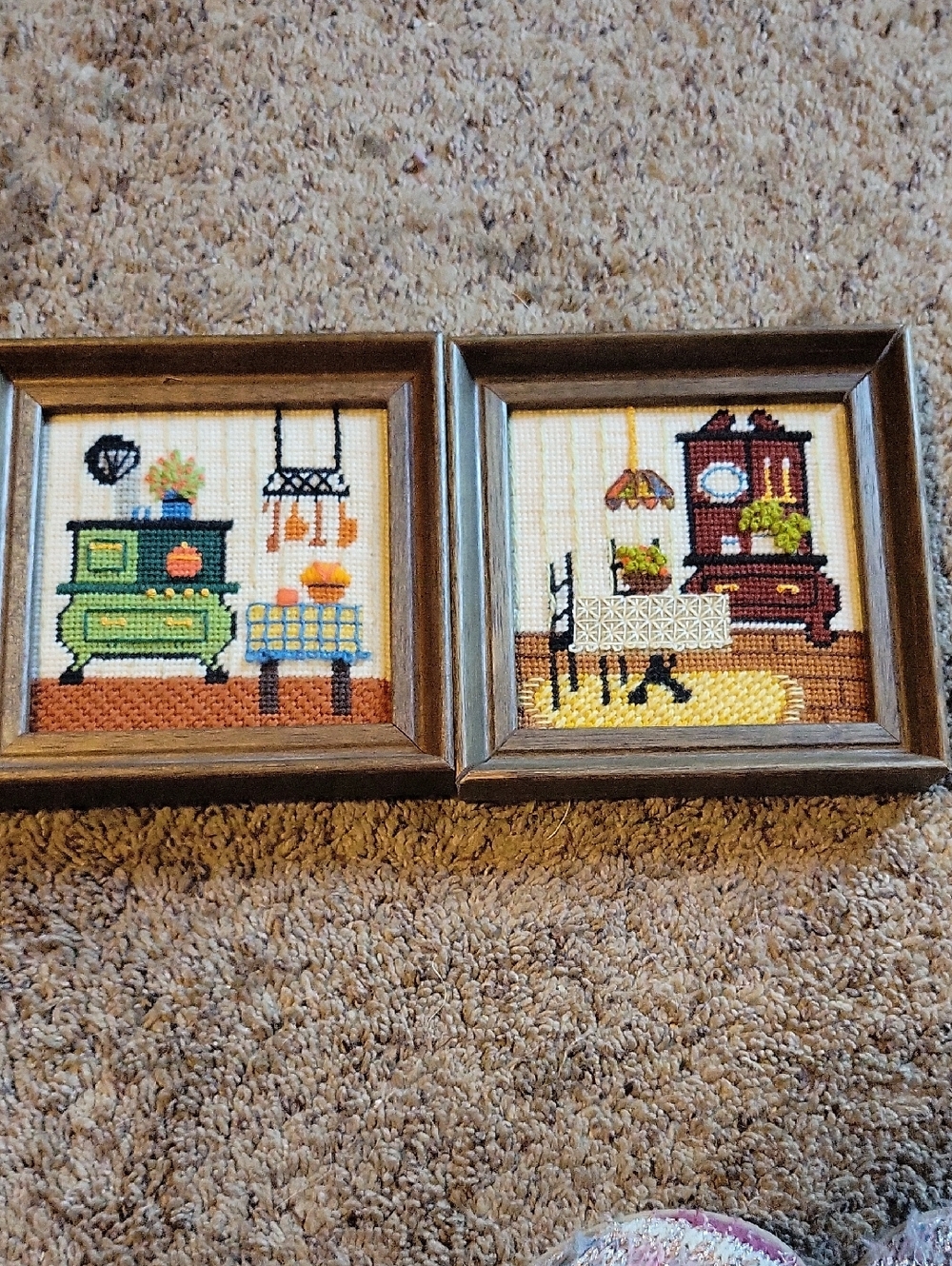 Vintage Needlpoint Wall Decor Pair